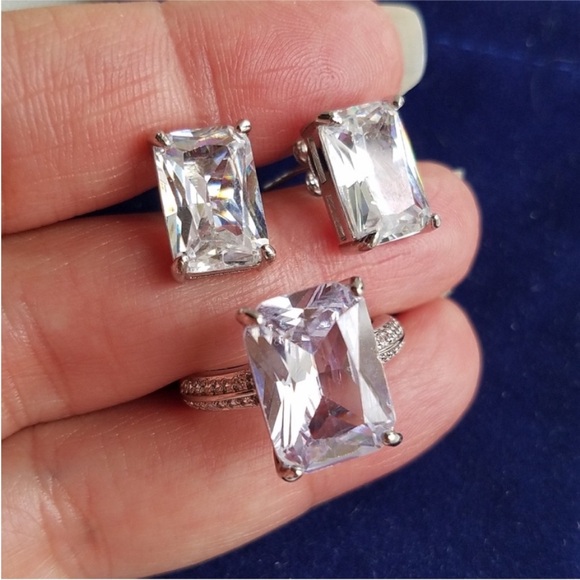 Swarovski Elements 925 Sterling Silver 6ct Emerald-cut Solitaire Ring NEW - Picture 10 of 14